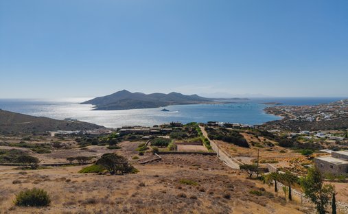 Terrain en Antiparos, Aegean, Grèce 1