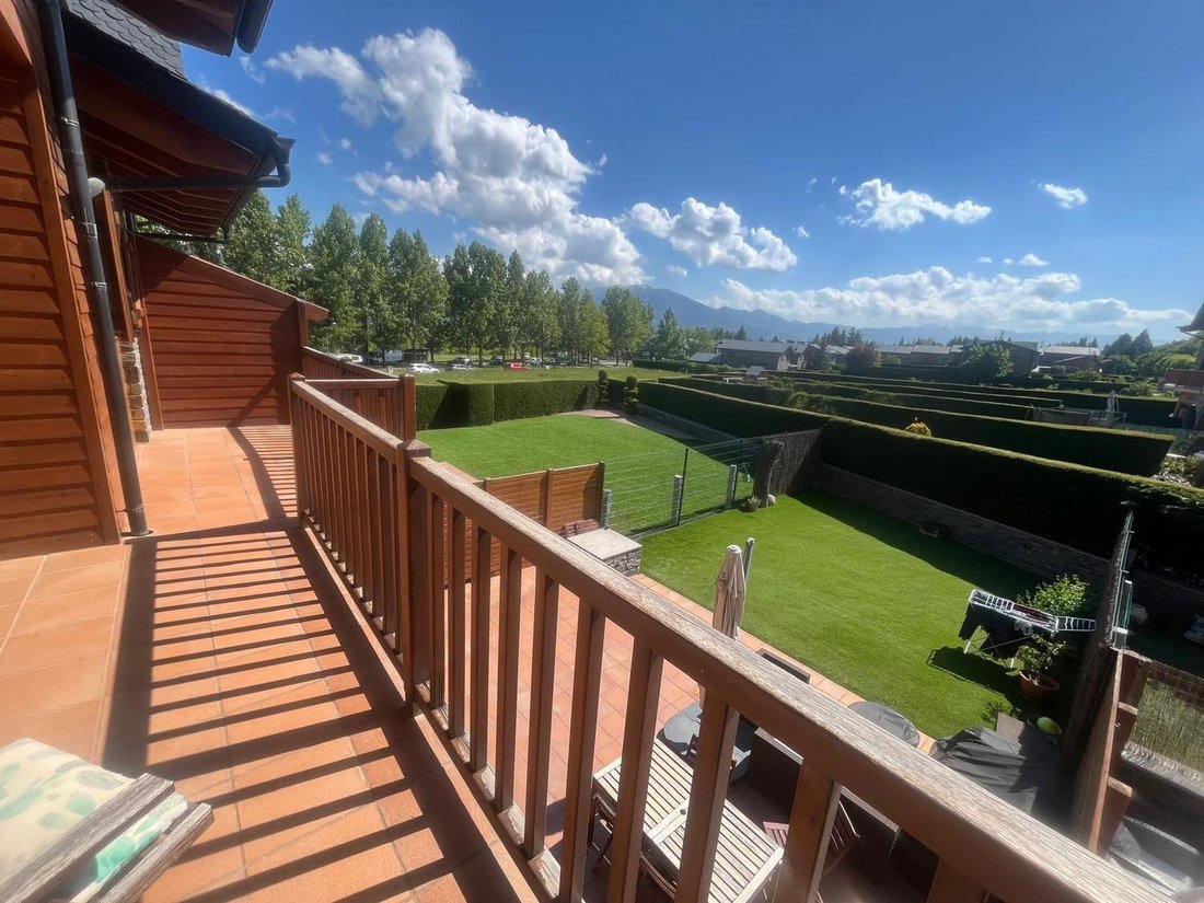 Chalet in Puigcerda, Catalonia, Spain 2 - 19008511