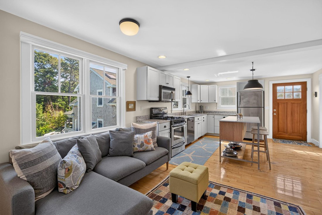 Condo in Provincetown, Massachusetts, United States 2 - 19008485