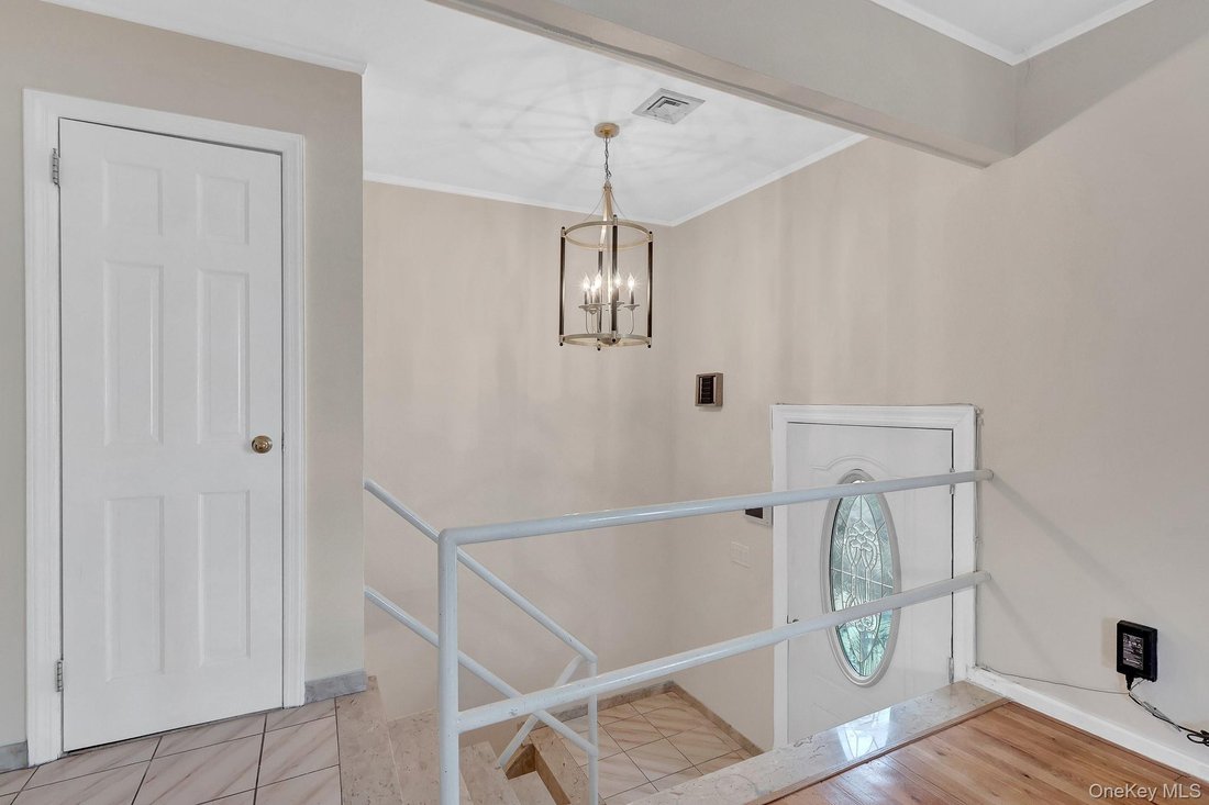 House in Oceanside, New York, United States 5 - 19008547