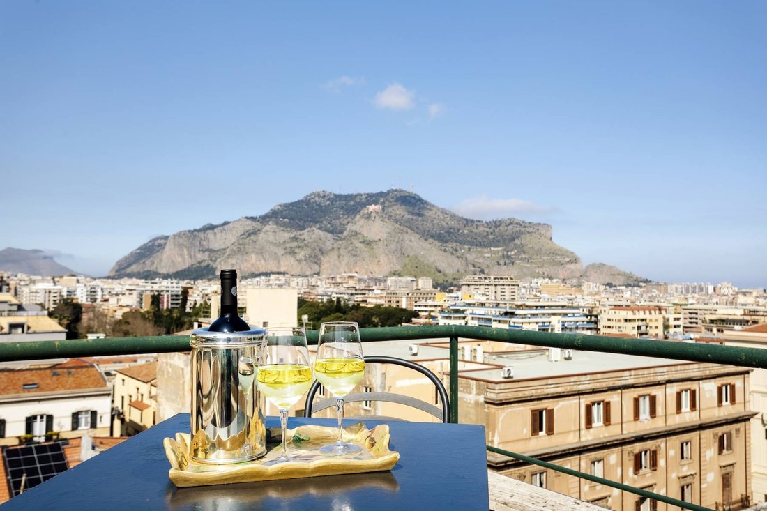 Apartment in Politeama - Libertà Bassa, Palermo, Italy 1 - 19008548