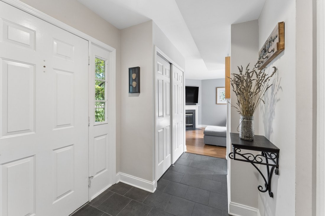 Townhouse in Basking Ridge, New Jersey, United States 4 - 19008552