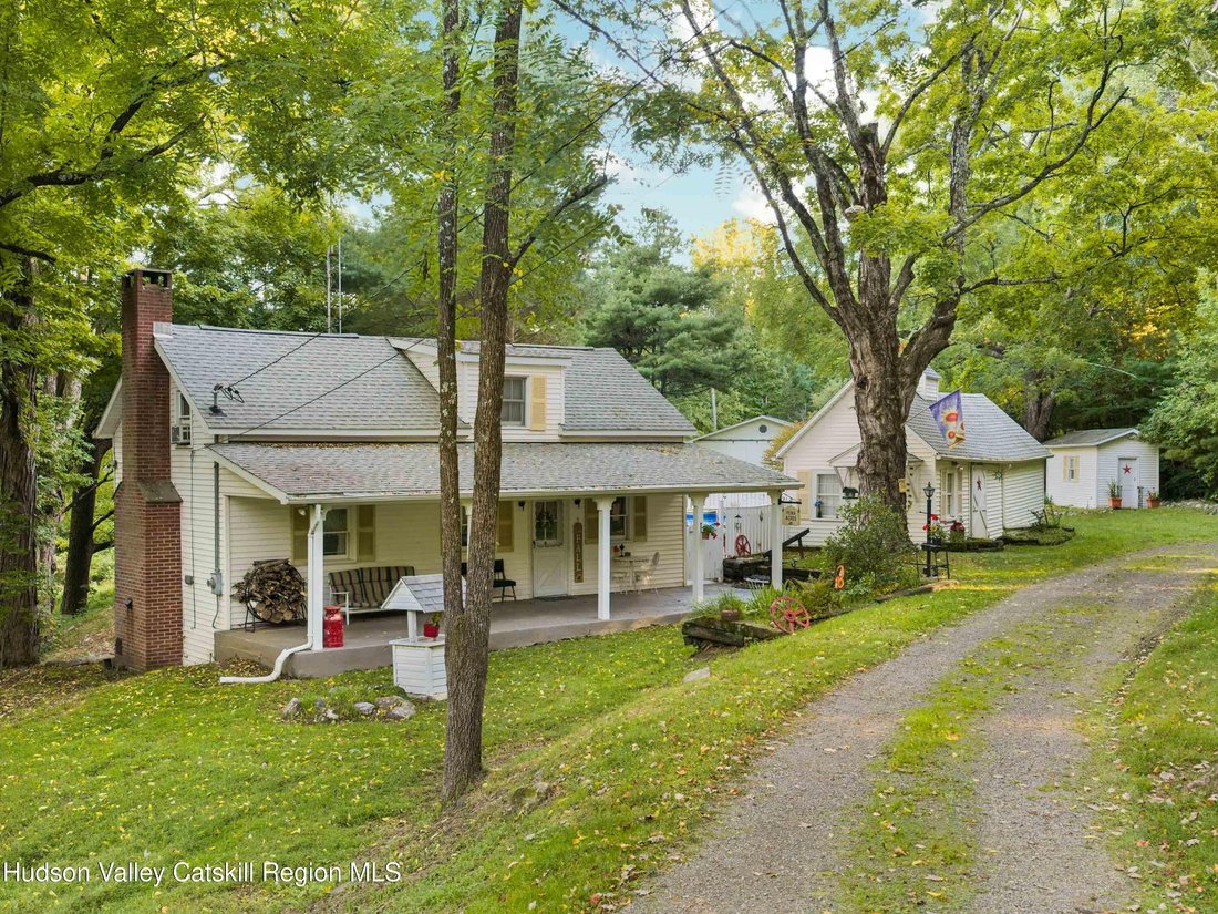 House in Accord, New York, United States 1 - 19008623