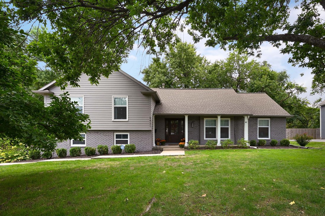 House in Leawood, Kansas, United States 1 - 19008648