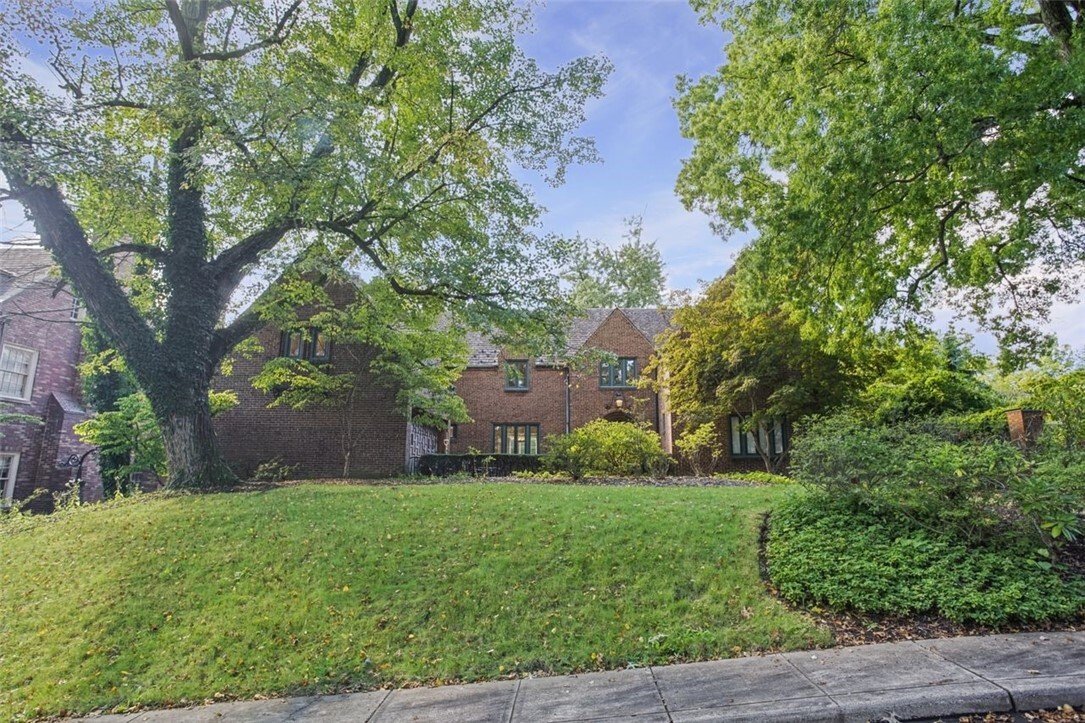 House in Pittsburgh, Pennsylvania, United States 2 - 19008627