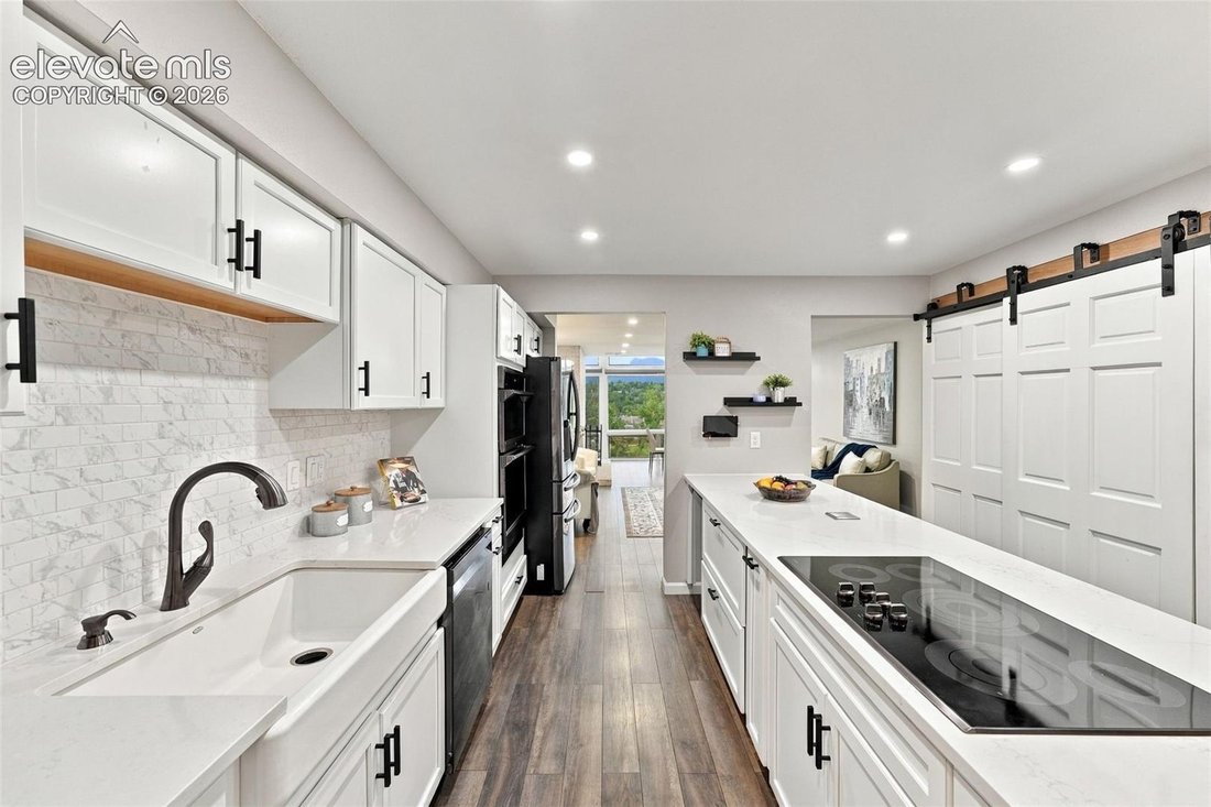 Condo in Colorado Springs, Colorado, United States 2 - 19008693