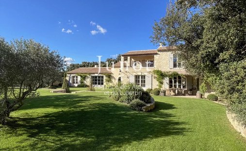 Maison à Eygalières, Provence-Alpes-Côte d'Azur, France 1