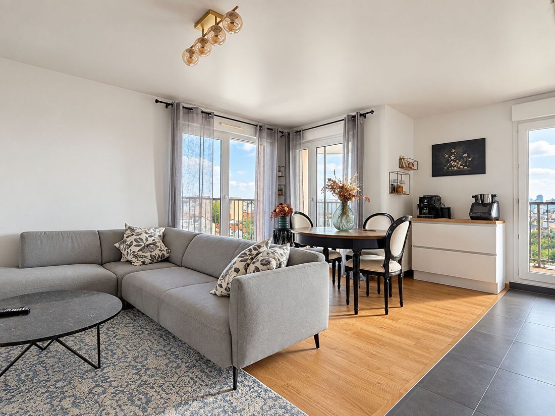 Apartment in Bois-Colombes, Ile-de-France, France 2 - 19015097