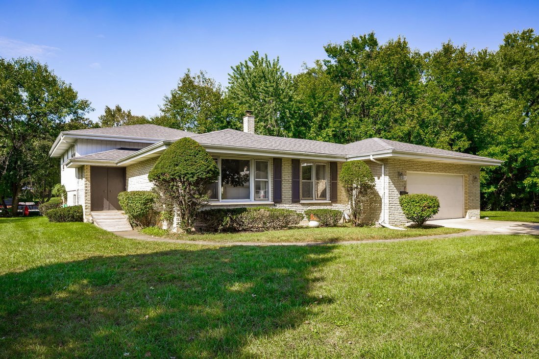 House in Elmhurst, Illinois, United States 2 - 19010140