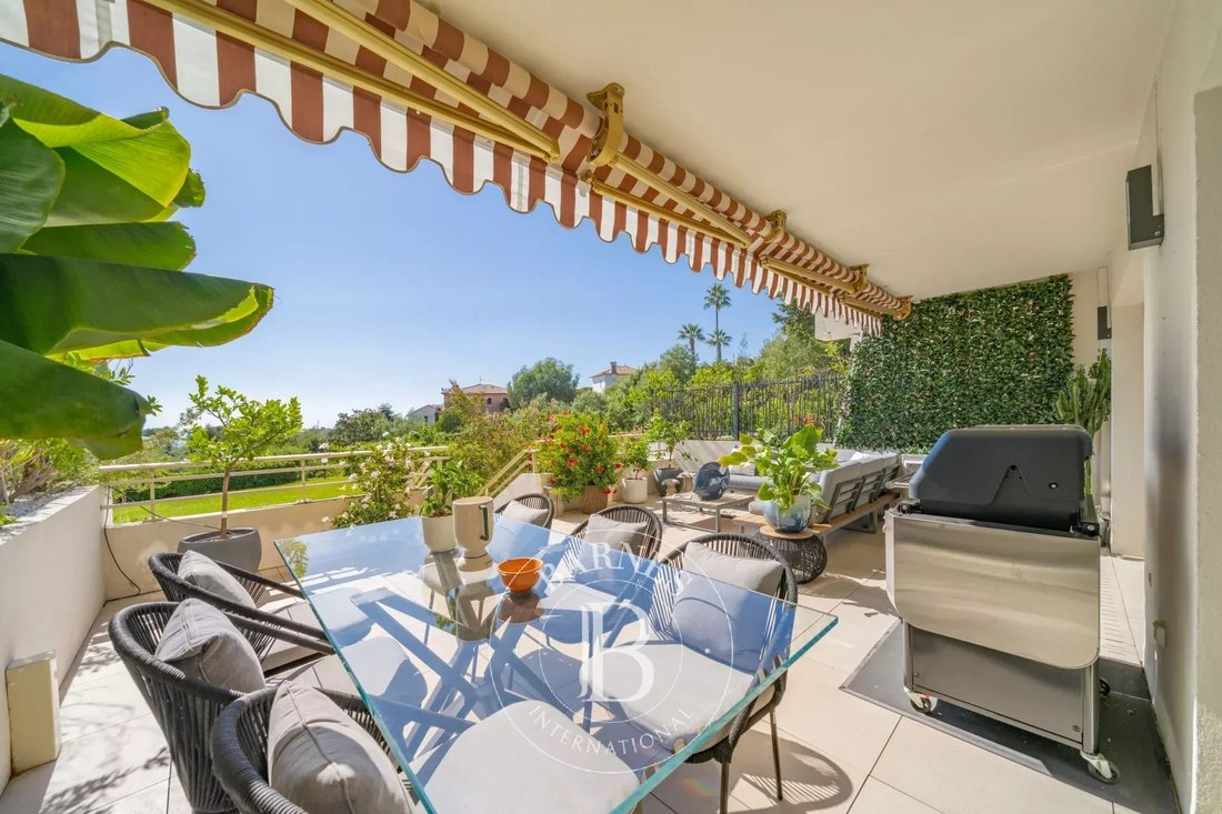 Apartment in Croix des Gardes, Cannes, France 1 - 19010575