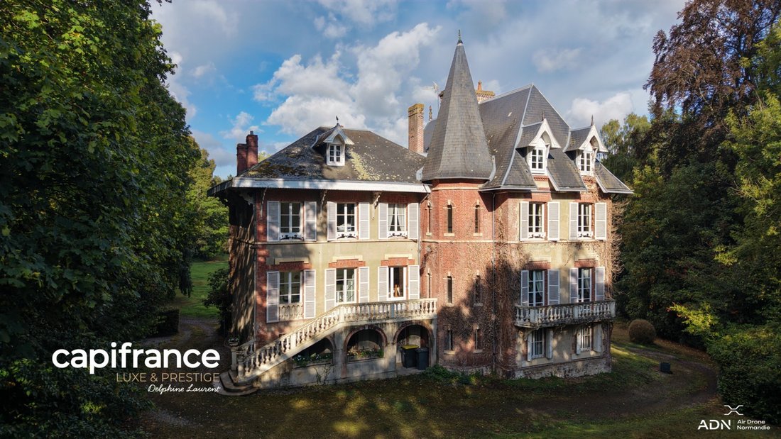Castillo en Cresseveuille, Normandía, Francia 3 - 19011048
