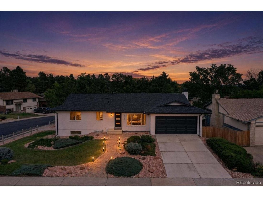 House in Lakewood, Colorado, United States 2 - 19009296
