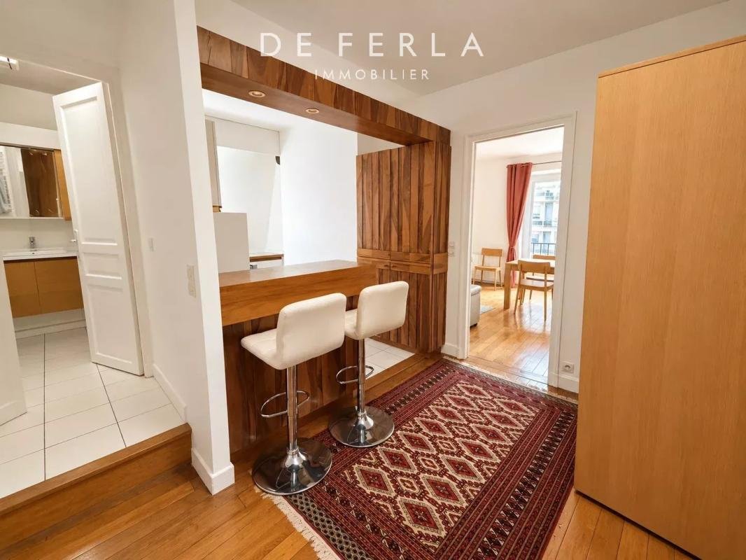 Apartment in Cambronne-Garibaldi, Paris 15e Arrondissement, Paris 4 - 19010897