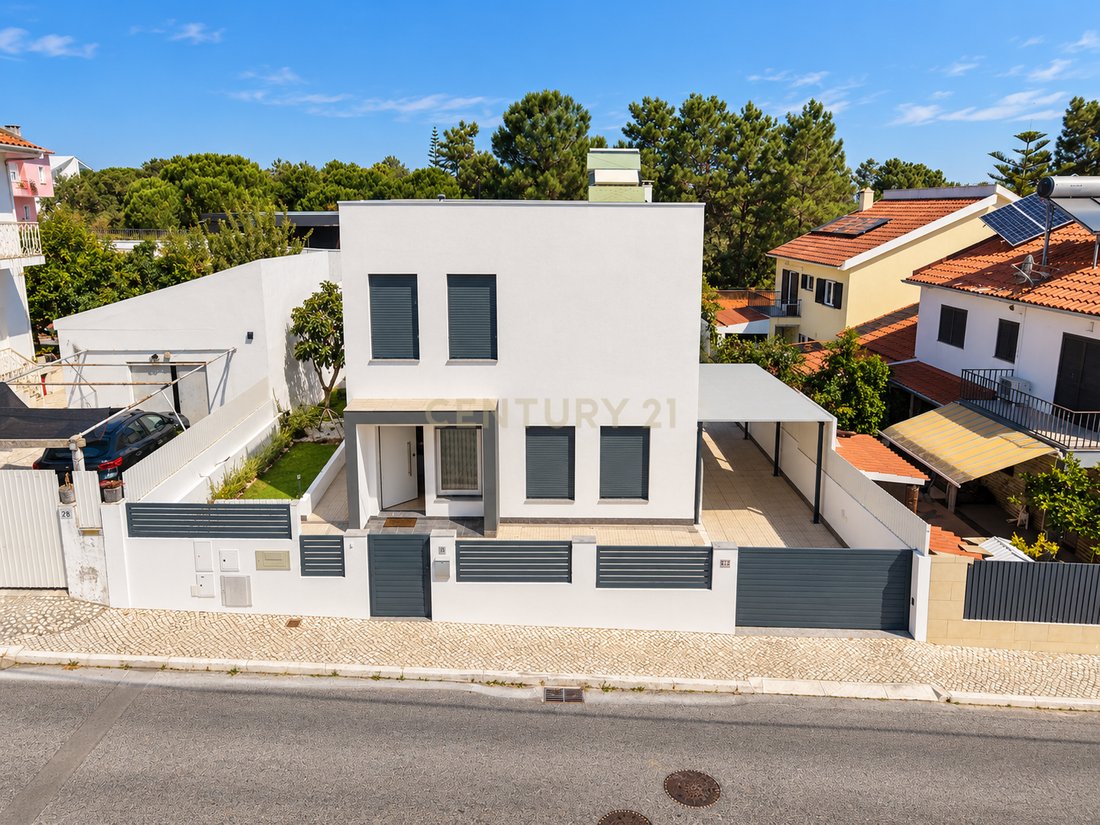 Villa in Charneca de Caparica e Sobreda, Setubal, Portugal 1 - 19015196