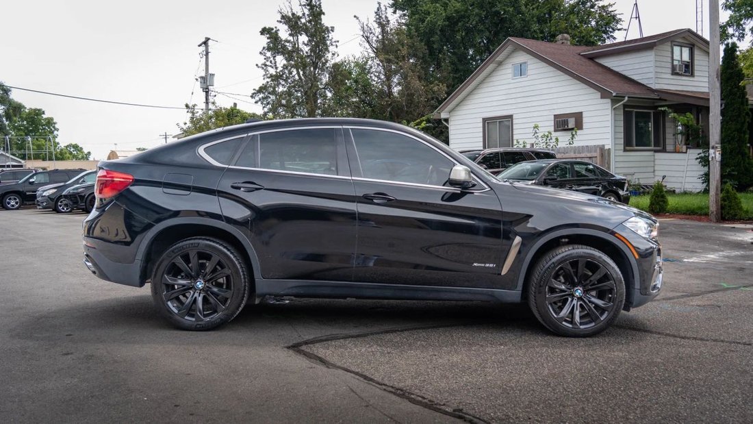 Suv in Kenosha, WI, United States 5 - 19015759