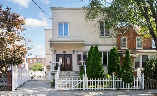 House in New York, New York, United States 1