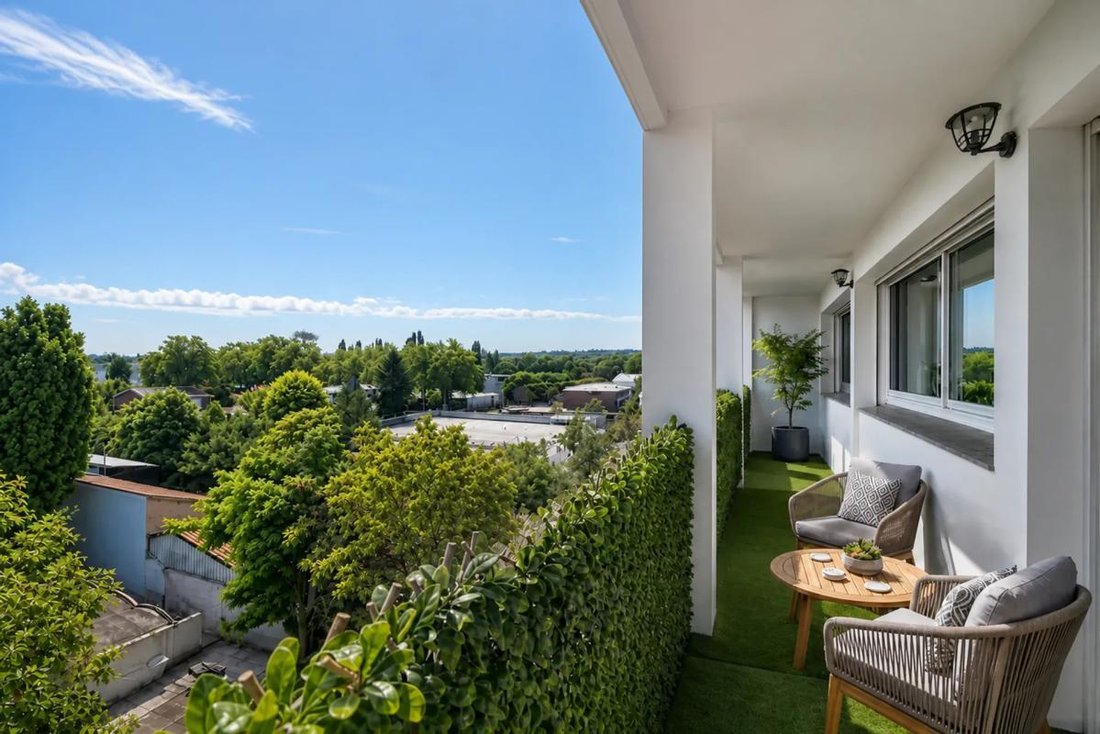 Apartment in Petit Garches, Garches, France 1 - 19010891