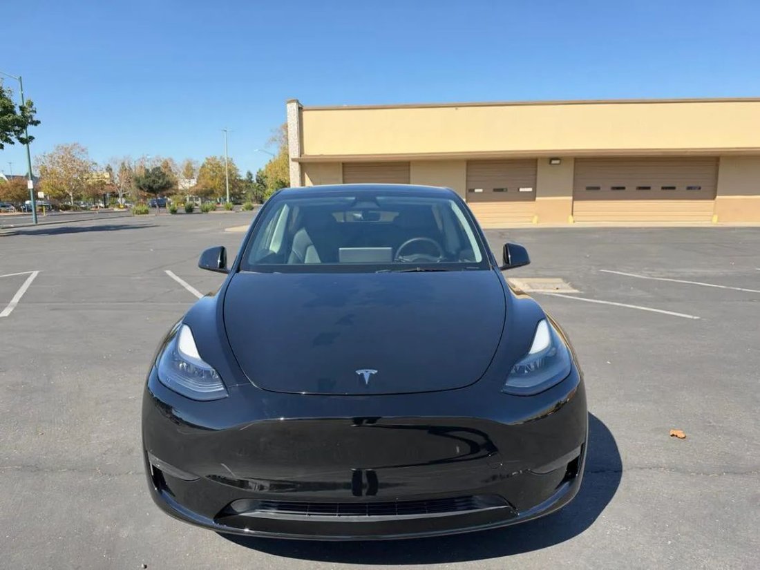 Suv in Sacramento, CA, United States 2 - 19015886