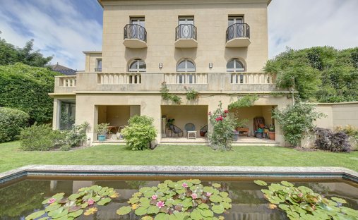 Villa en Granja Aux Belles-Terrage, Paris 10e Arrondissement, París 1