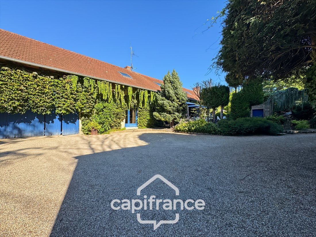 Country House in Arrondissement of Chalon-sur-Saône, Bourgogne – Franche-Comté, France 2 - 19010997