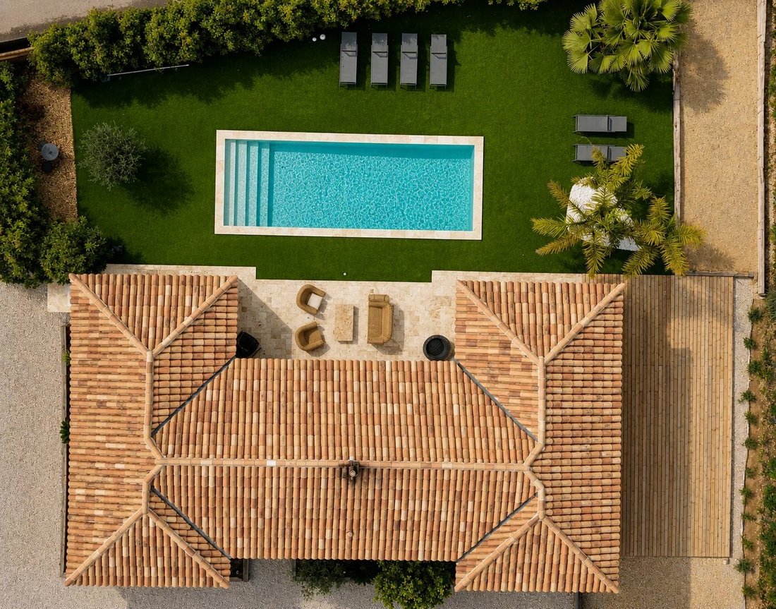 Villa in Le Plan-de-la-Tour, Provence-Alpes-Côte d'Azur, France 1 - 19010549