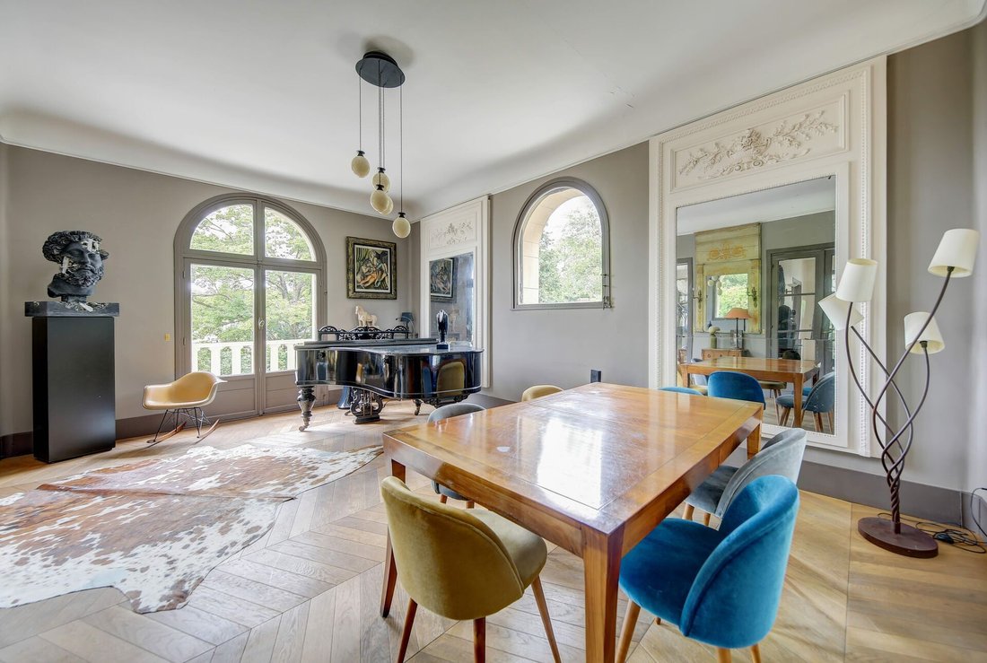 Villa a Fattoria Aux Belles-Terrage, Paris 10e Arrondissement, Parigi 4 - 18204188