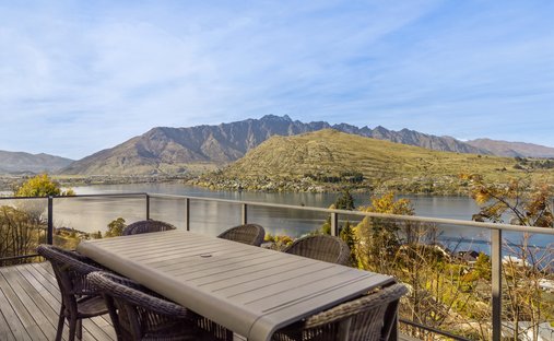 House in Queenstown, Otago, New Zealand 1
