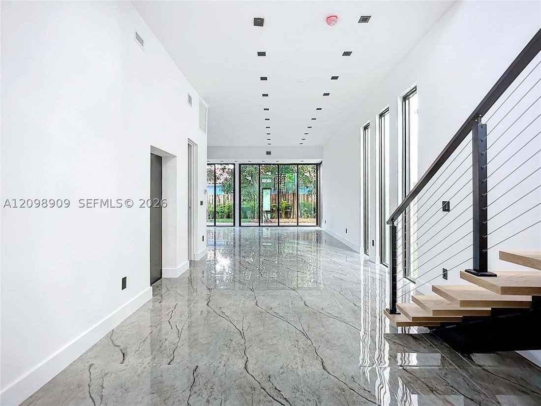 House in Miami, Florida, United States 2 - 19013395
