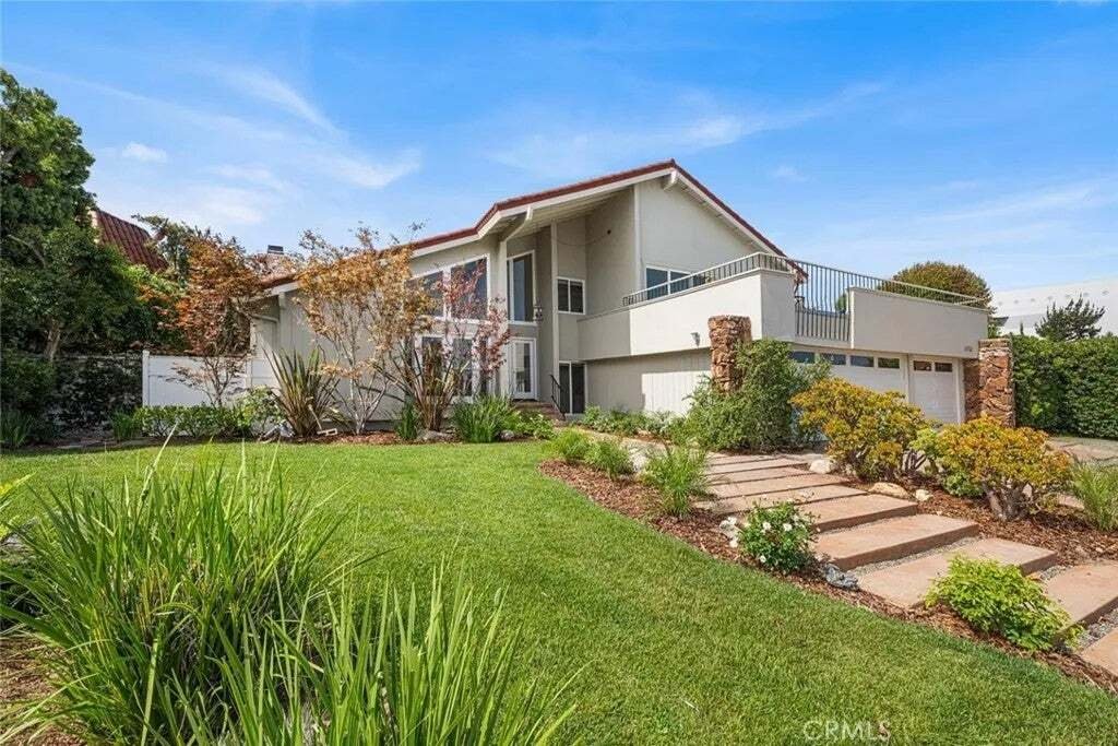House in Signal Hill, California, United States 4 - 18705855