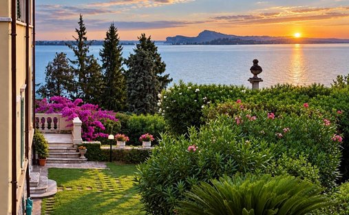 Appartamento a Gardone Riviera, Lombardia, Italia 1
