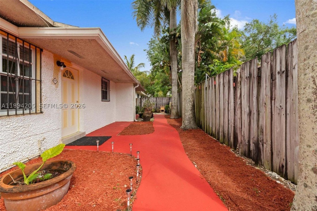 House in Miami, Florida, United States 3 - 17552492