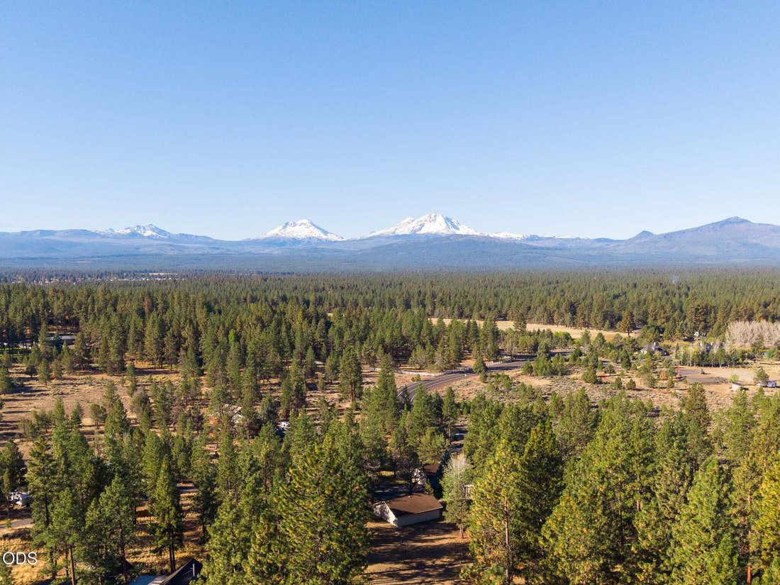 House in Sisters, Oregon, United States 2 - 19009011