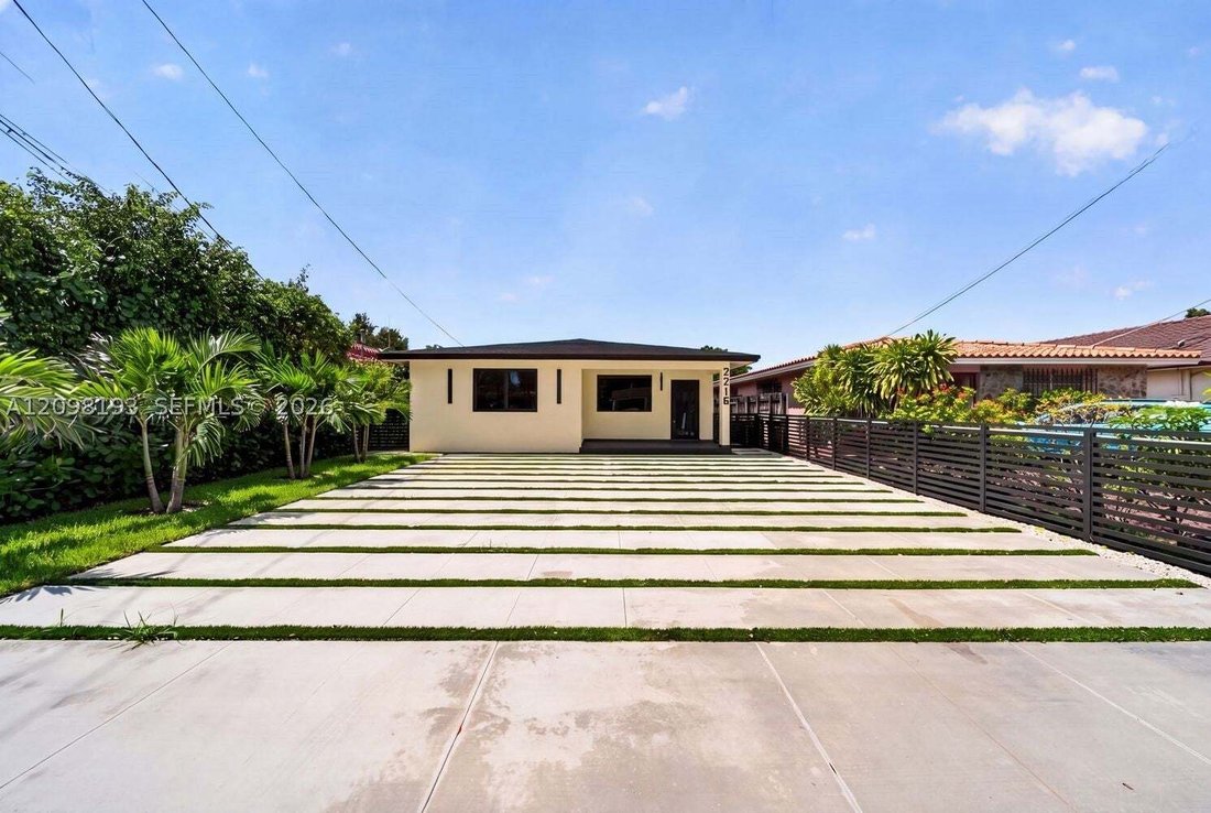 House in Miami, Florida, United States 2 - 19009578