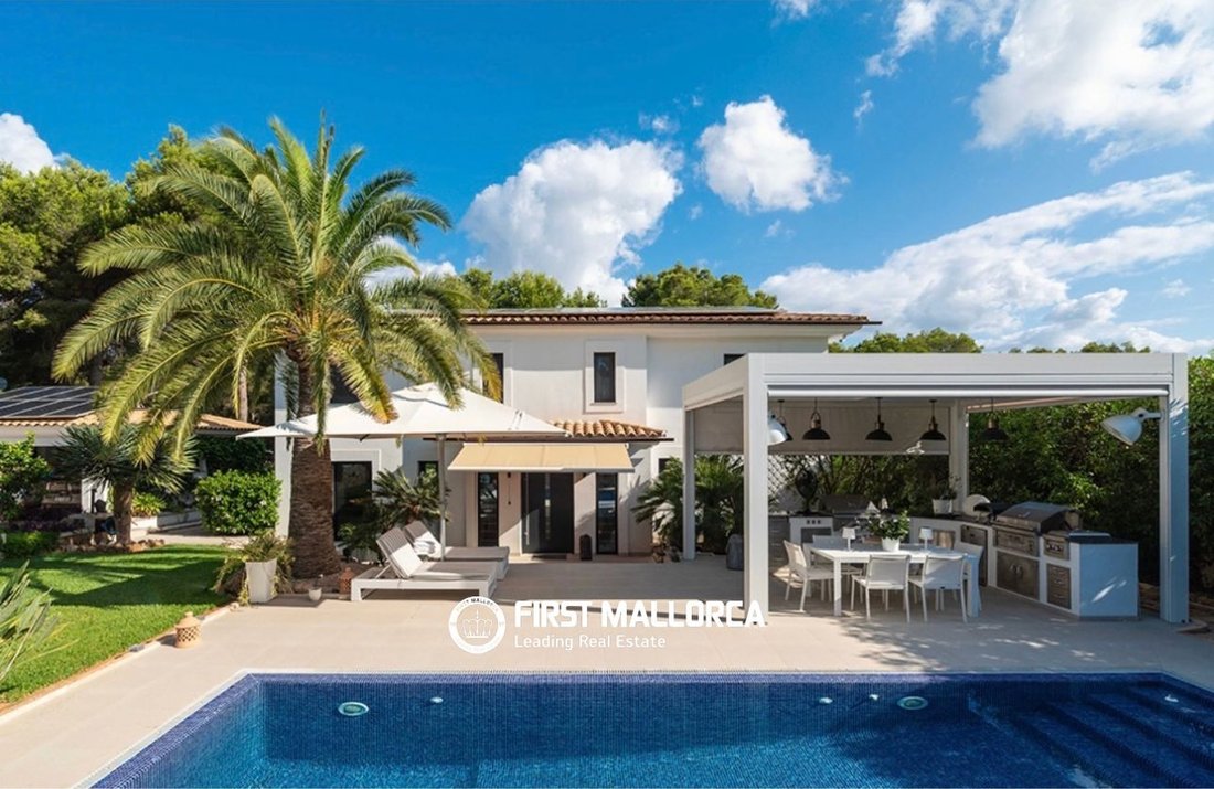 Villa in Rotes Velles, Calvia, Balearic Islands 1 - 19010581