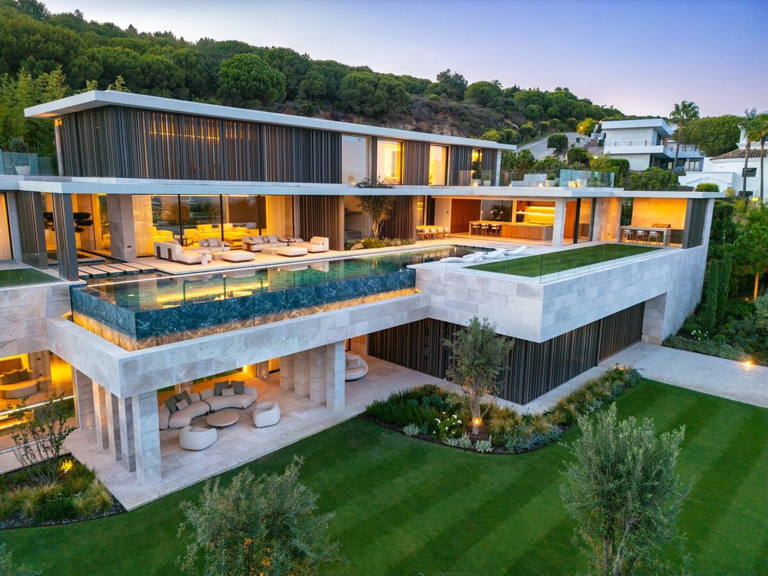 Villa in Sotogrande, San Roque, Andalusia 1 - 19009731