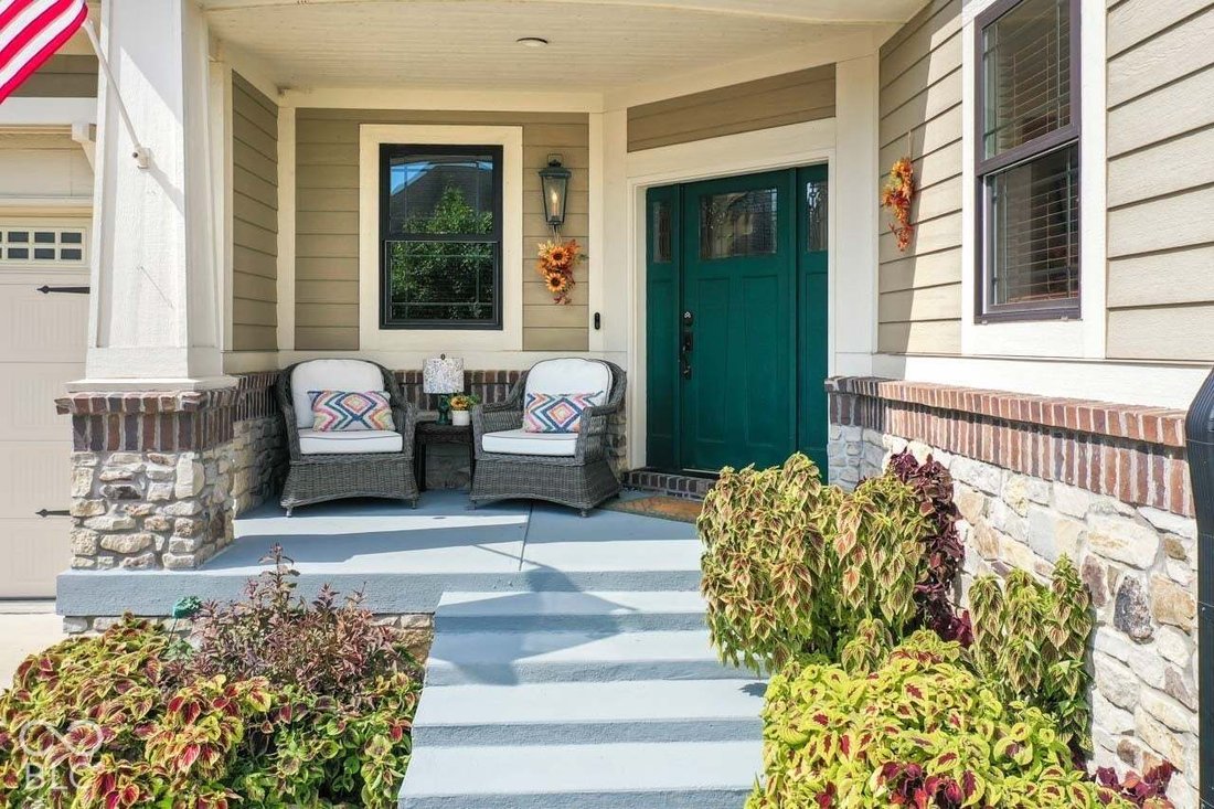 House in Zionsville, Indiana, United States 3 - 19011996