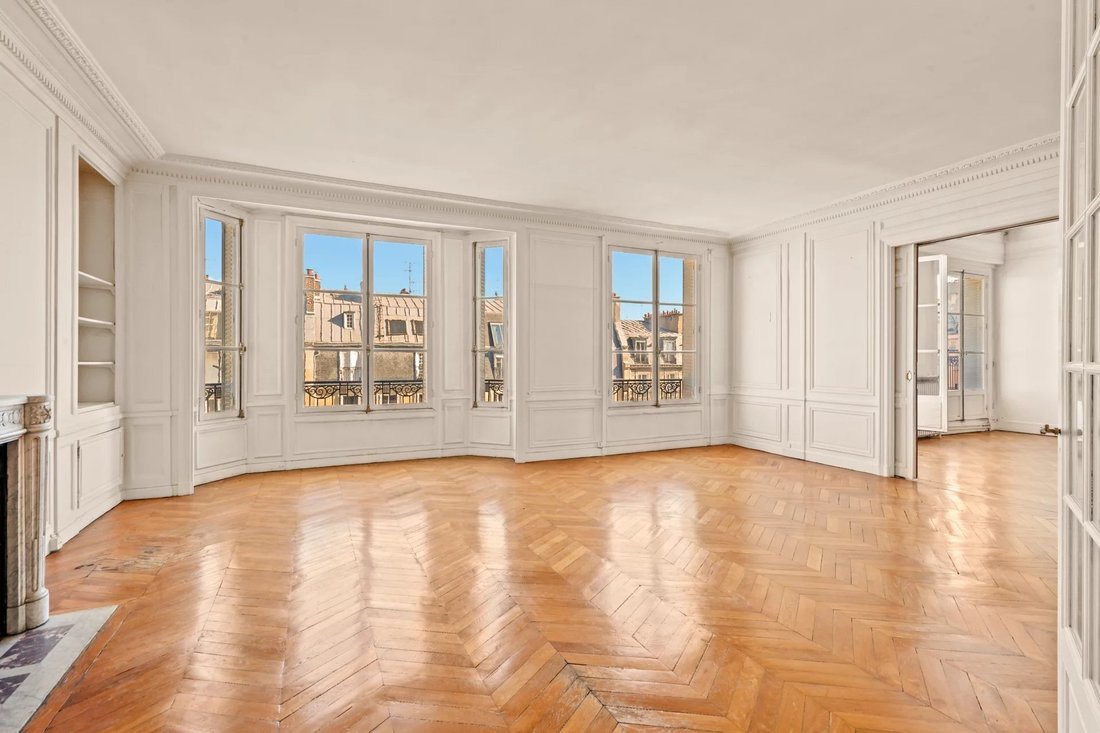 Apartment in Pereire-Malesherbes, Paris 17e Arrondissement, Paris 5 - 19010939