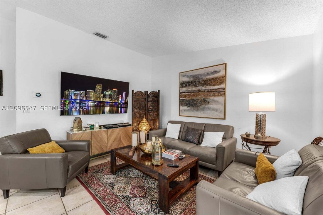 House in West Miami, Florida, United States 5 - 19009601