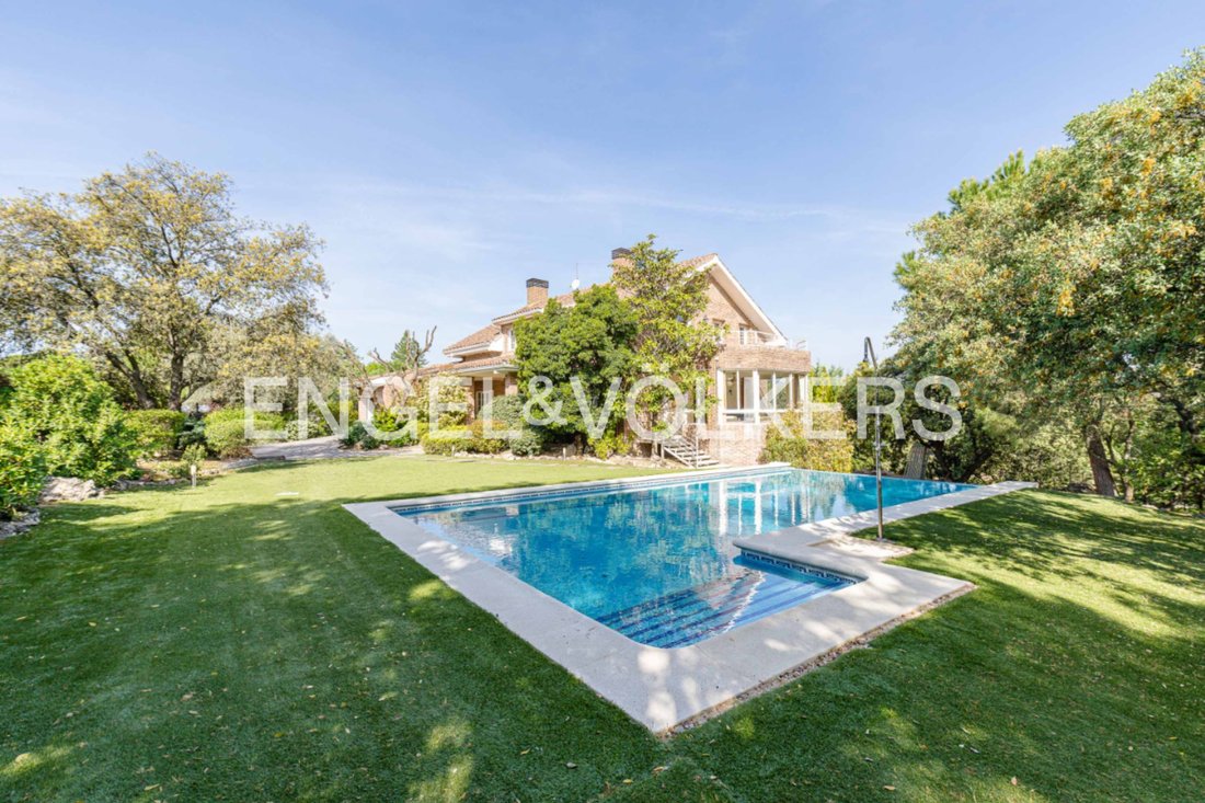 House in Las Rozas de Madrid, Comunidad de Madrid, Spain 2 - 19014591