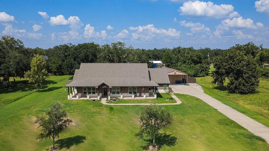 House in Angleton, Texas, United States 2 - 19014574