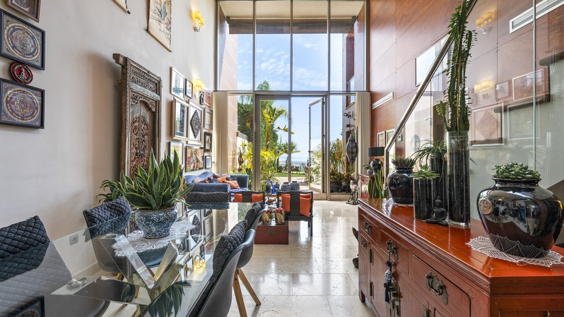 Townhouse in El Paraíso, Benahavis, Spain 3 - 19012430