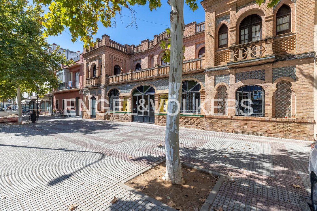 Townhouse in Lora del Rio, Andalusia, Spain 3 - 19013262