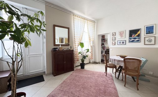 Apartment in Forêt, Saint-Germain-en-Laye, France 1