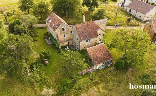 Maison à Montferrand-le-Château, Bourgogne-Franche-Comté, France 1