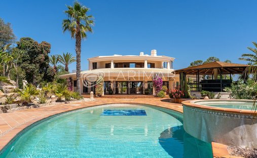 Villa in Lagoa e Carvoeiro, Algarve, Portugal 1