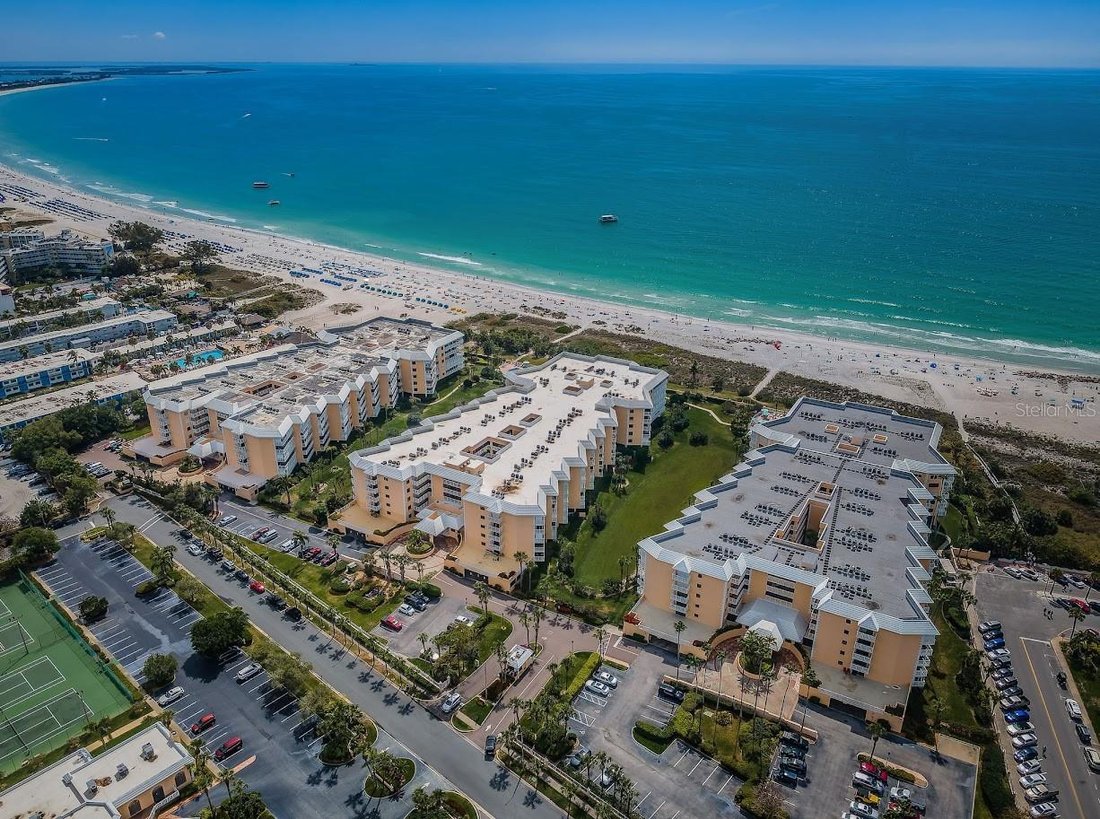Condo in St. Pete Beach, Florida, United States 1 - 19009446