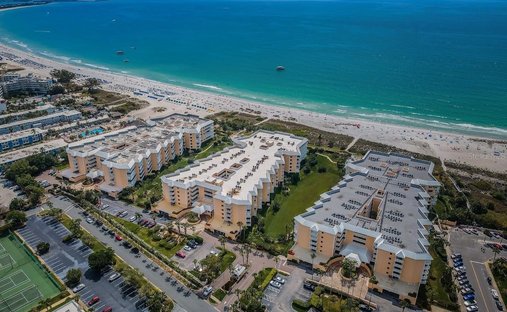 Condo in St. Pete Beach, Florida, United States 1