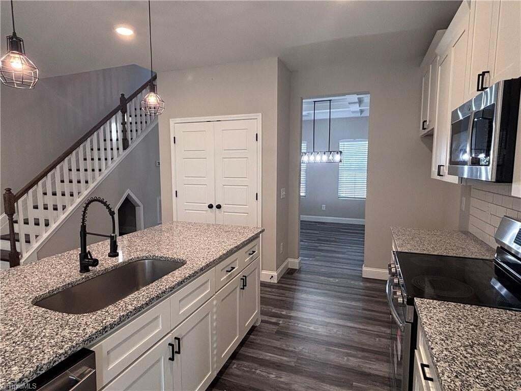 Casa a Mount Airy, Carolina del Nord, Stati Uniti 3 - 18207507