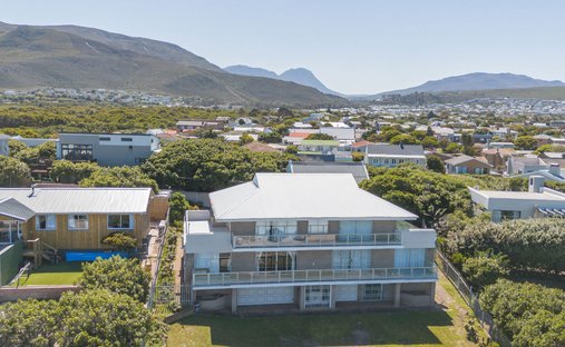 House in Sandbaai, Western Cape, South Africa 1