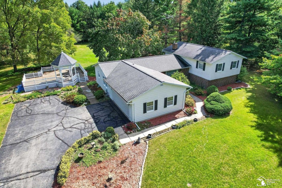 House in Brooklyn, Michigan, United States 3 - 19010056